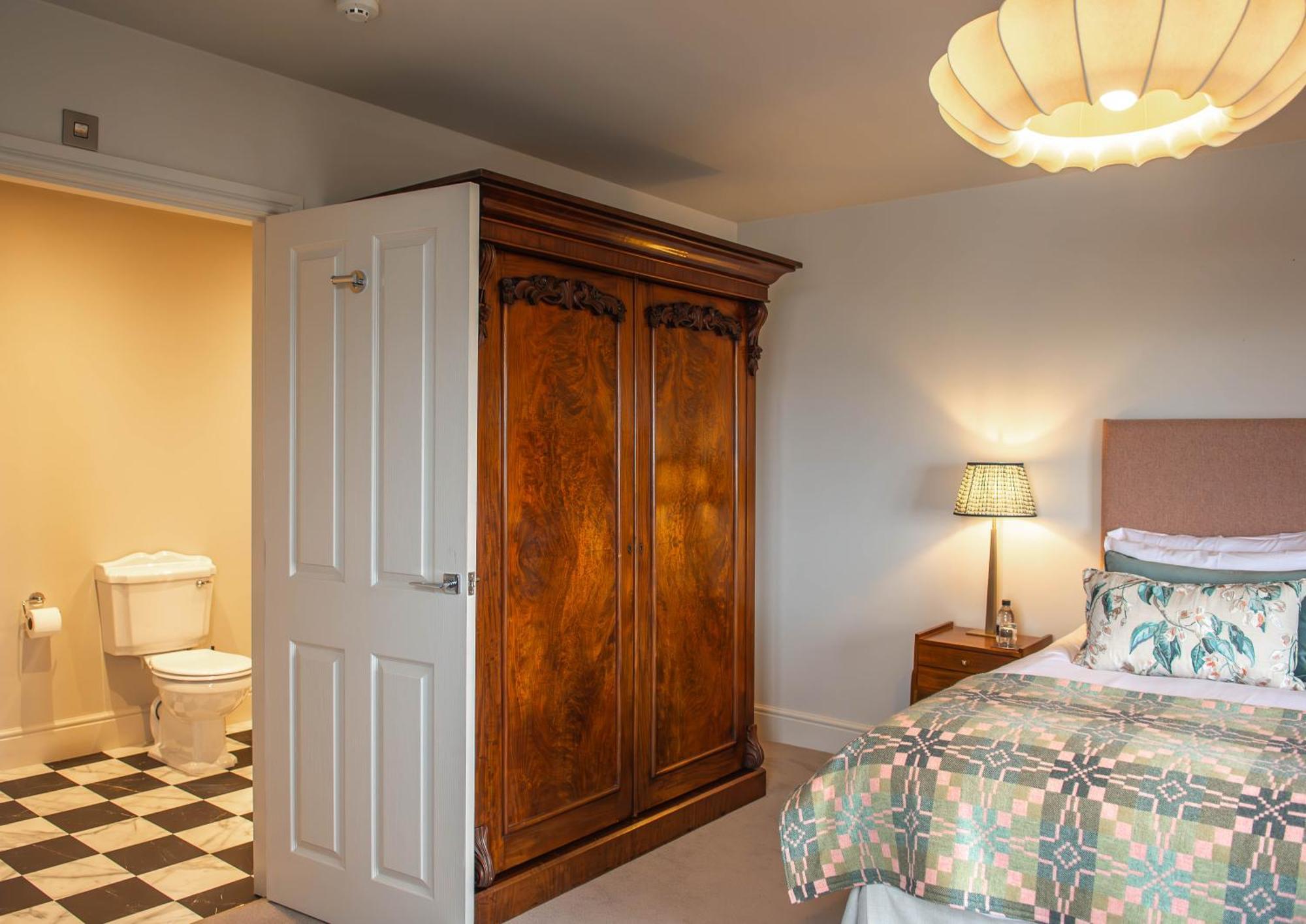Hotel Victoria Robin Hood's Bay Eksteriør billede