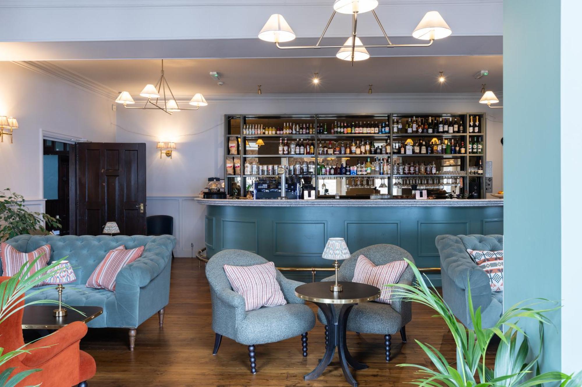 Hotel Victoria Robin Hood's Bay Eksteriør billede