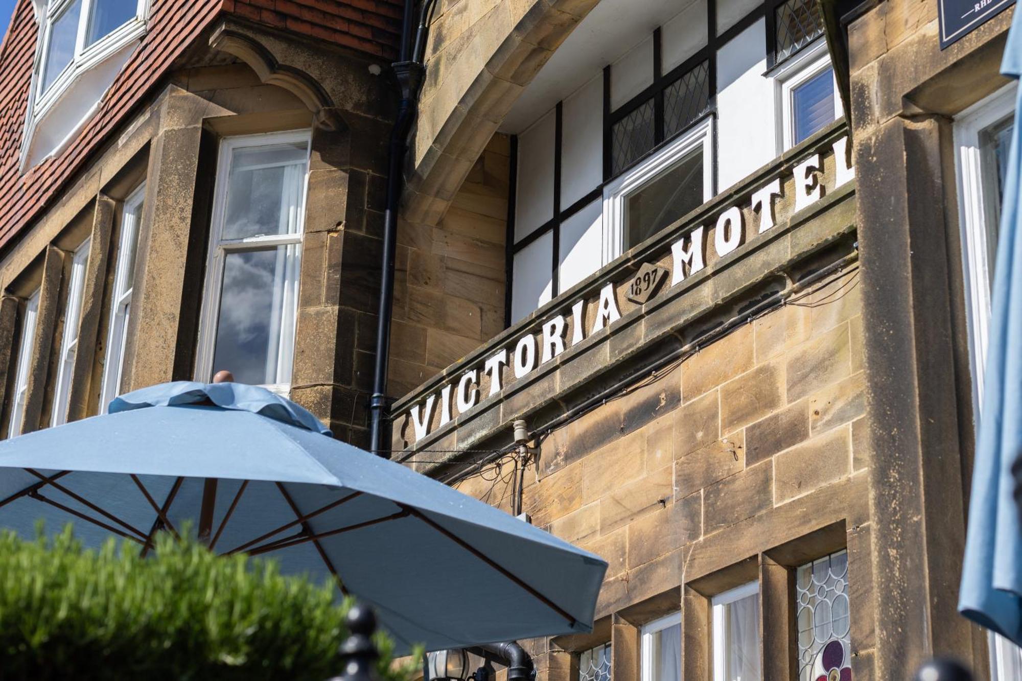Hotel Victoria Robin Hood's Bay Eksteriør billede