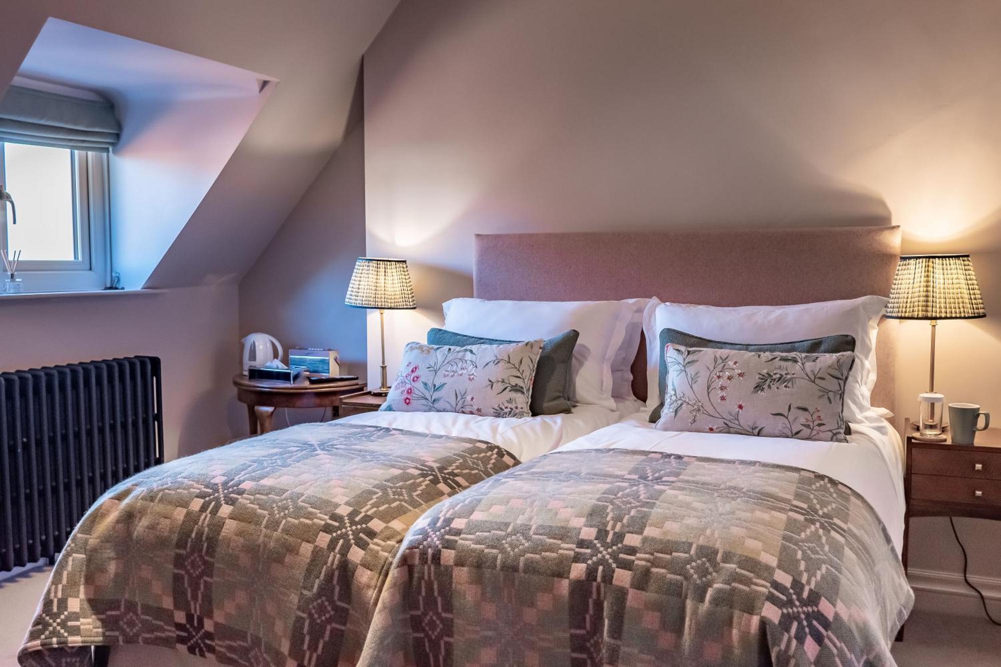 Hotel Victoria Robin Hood's Bay Eksteriør billede