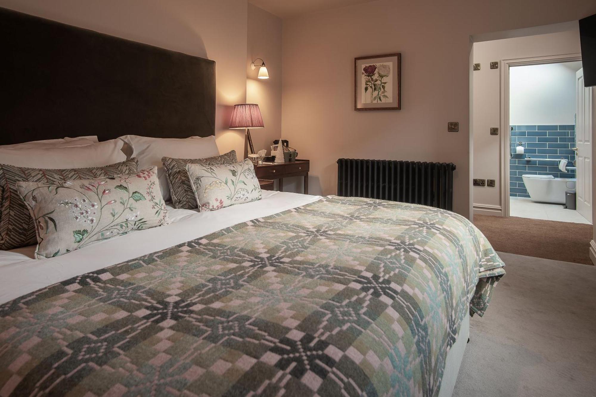 Hotel Victoria Robin Hood's Bay Eksteriør billede